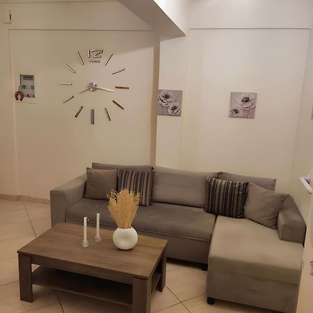Appartamento Ομορφο Διαμερισμα Στο Κεντρο Της Πολης Με Παρκιν Tríkala Esterno foto